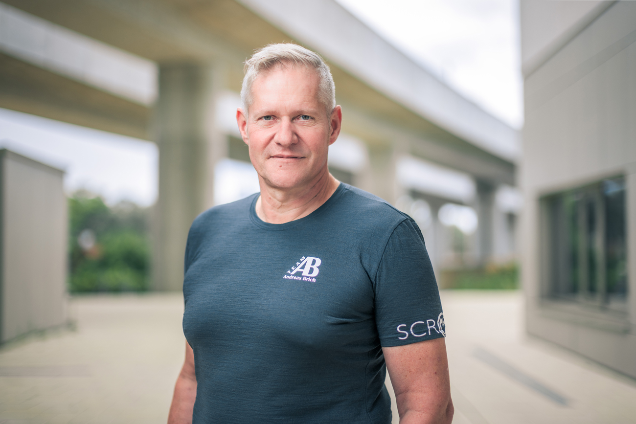 BMW-Betriebsrat Andreas Brich im Portrait beim Interview zum Thema Klimaschutz versus Arbeitsplätze.