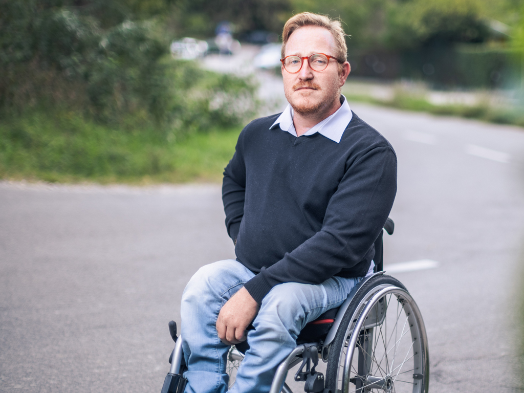 Portrait Patrick Berger vom „Chancen Nutzen“-Büro des ÖGB beim Interview über Inklusion.